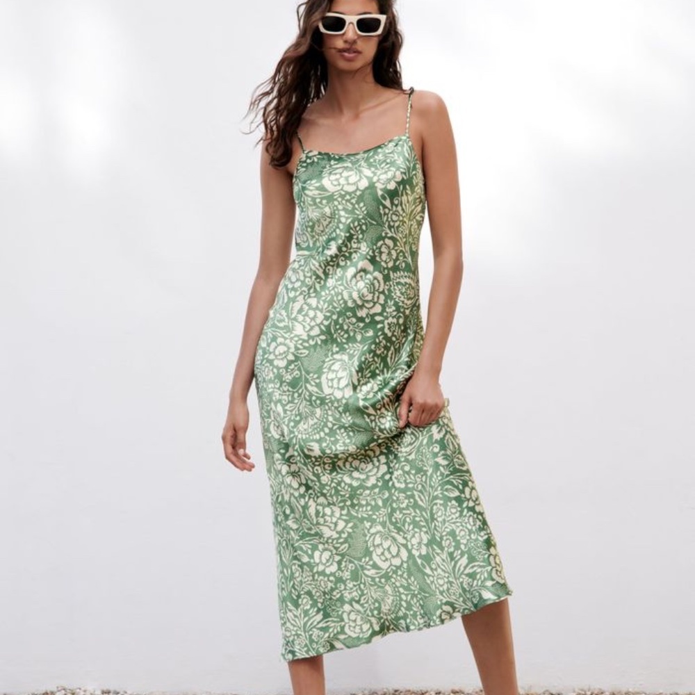 Zara Satin Printed Midi Dress 0/9479/245/500/02